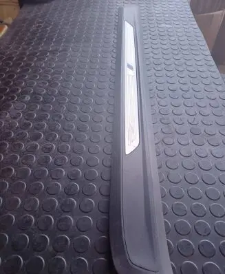 BMW 4 F32 F33 Front sill trim cover 893801610 8063800