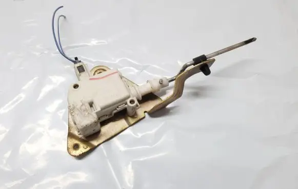 Smart ForTwo I Fuel tank cap lock 0008705