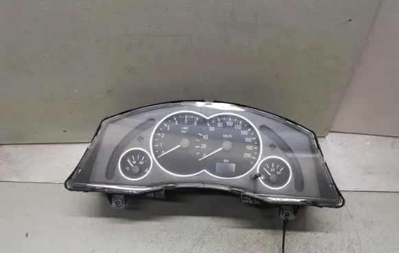 Opel Meriva A Speedometer (instrument cluster) 13173381XT