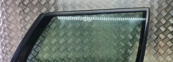 Volkswagen PASSAT B4 Rear side window 3A9845298 3A9845298C