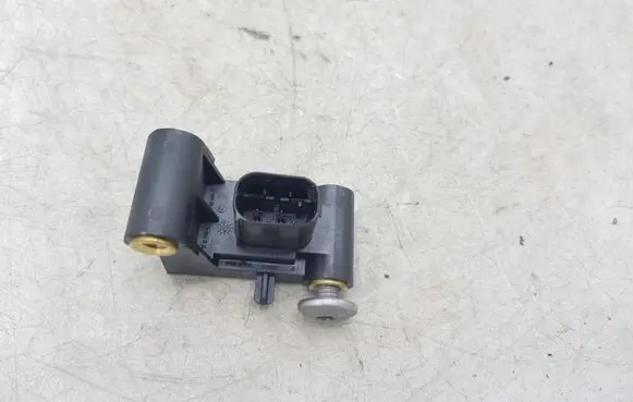 BMW 5 E60 E61 Airbag deployment crash/impact sensor 6977398 65776977398