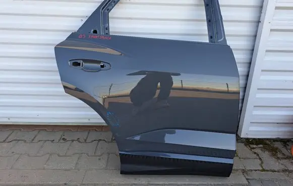 Audi RS Q3 Sportback Rear door 