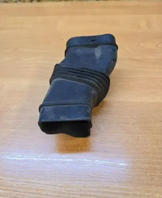 Volvo XC70 Intercooler hose/pipe 30748216