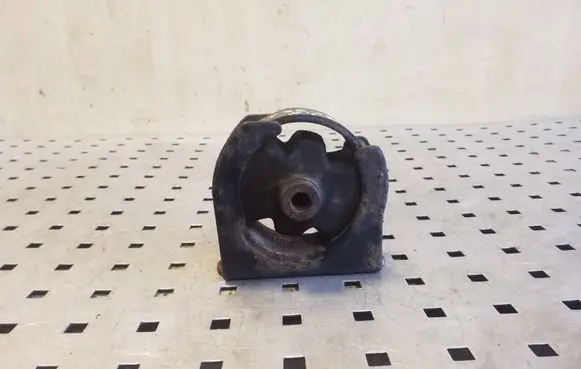 Toyota Corolla Verso AR10 Engine mount bracket
