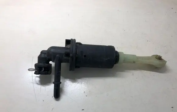 Citroen DS3 Clutch master cylinder 9672540180