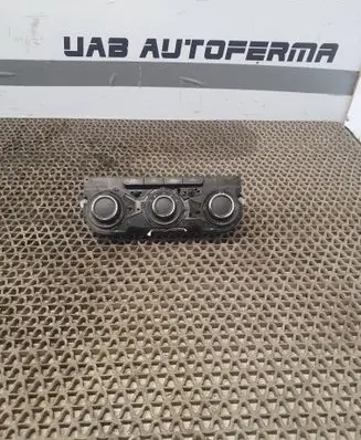 Skoda Yeti (5L) Climate control unit 3T0820047 5HB00975232