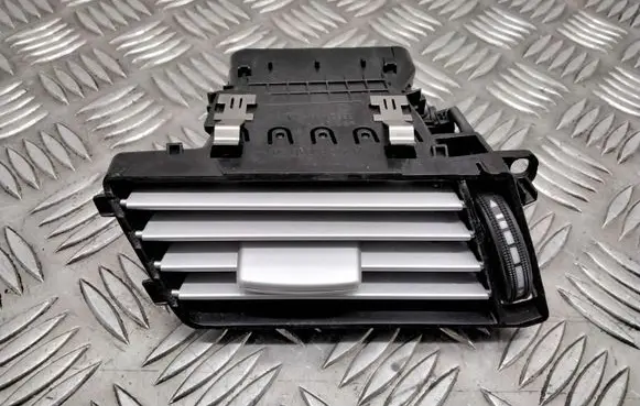 Mercedes-Benz E W212 Dashboard side air vent grill/cover trim A2128300154