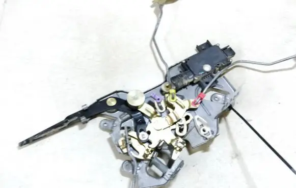Chrysler Voyager Front door lock