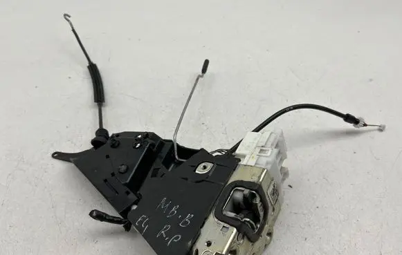 Mercedes-Benz B W245 Front door lock 1697202835