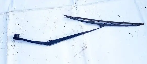 Chrysler Pacifica Front wiper blade arm