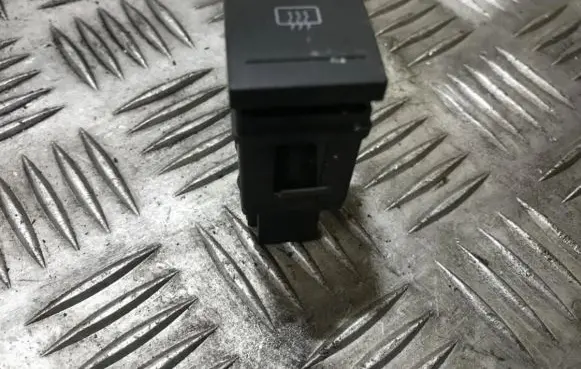 Volkswagen Polo Windscreen/window heater switch 6q0959621