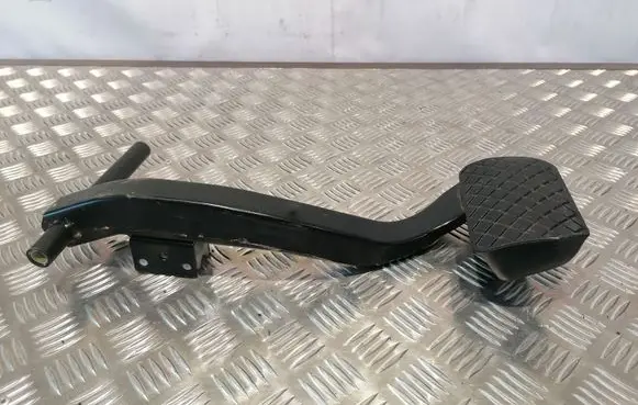 Audi Q7 4L Brake pedal 7L0723142D