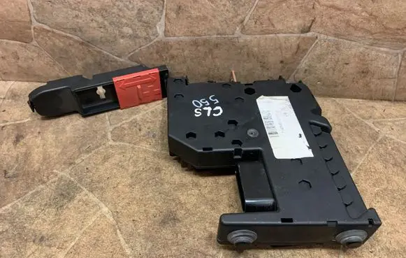 Mercedes-Benz CLS C218 X218 Fuse box set A2125406250