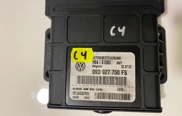 Audi Q7 4L Gearbox control unit/module 09D927750FS H64S1000