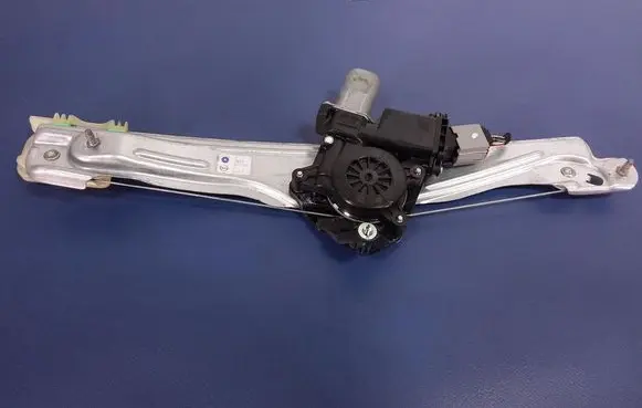 Opel Insignia A Rear door window regulator with motor 39138556