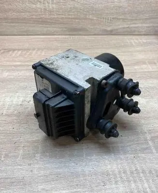 Volkswagen PASSAT B6 ABS Pump 3C0614109E 16431603