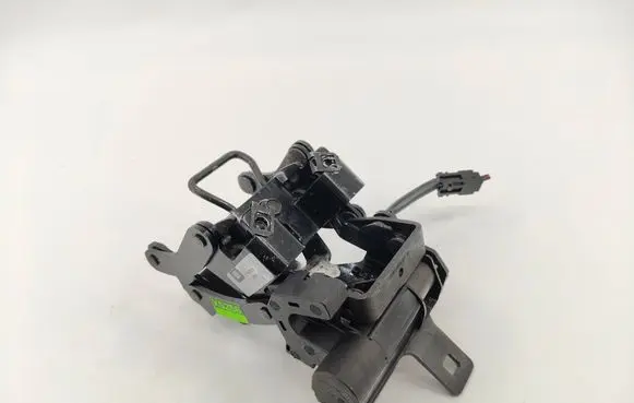Opel Astra H Tailgate/trunk/boot lock/catch/latch 13197820