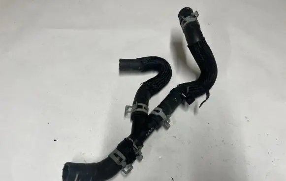 Chrysler Pacifica Engine coolant pipe/hose 550867