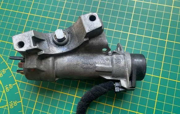 Volkswagen Sharan Ignition lock 4B0905851C