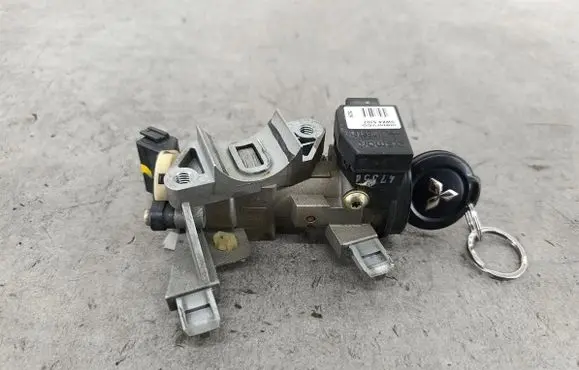 Mitsubishi Colt Ignition lock 