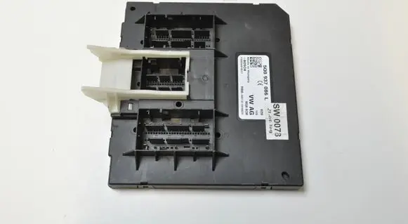 Volvo V70 Central body control module 5Q0937086L