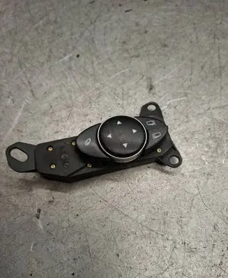 Mercedes-Benz E W211 Wing mirror switch 2118208510