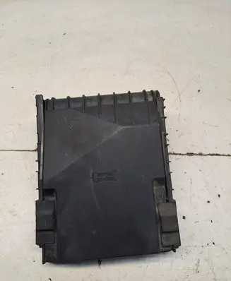 Volkswagen Golf V Fuse box cover 1K0937132F