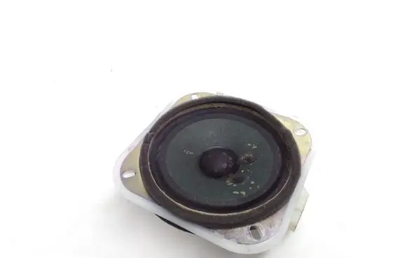 Ford Ranger Rear door speaker UR6366960