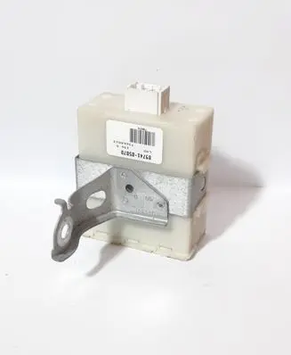 Toyota Avensis T250 Door central lock control unit/module 8974105070 73668012