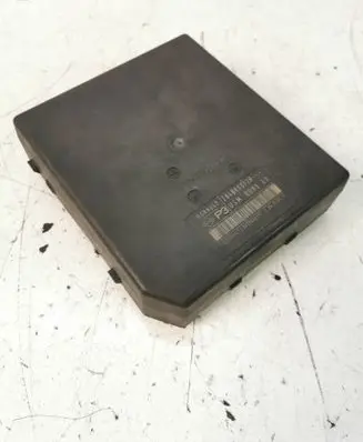 Renault Megane III Fuse module 284B68372R