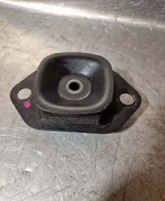 Nissan NV300 Engine mount bracket 4BB0A