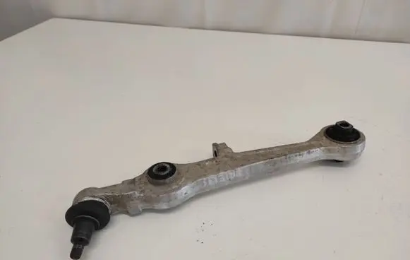 Volkswagen PASSAT B5 Front lower control arm/wishbone 113508534