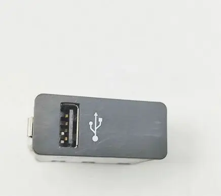 BMW X2 F39 USB socket connector 6820397