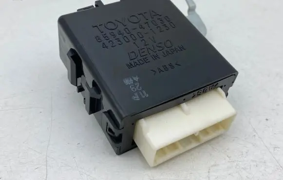 Toyota Prius (XW30) Other devices 8594047030 4230001230