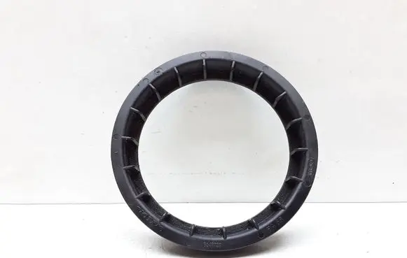 Volvo XC90 In tank fuel pump screw locking ring/nut 8649739