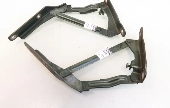 Nissan Quest Engine bonnet/hood hinges