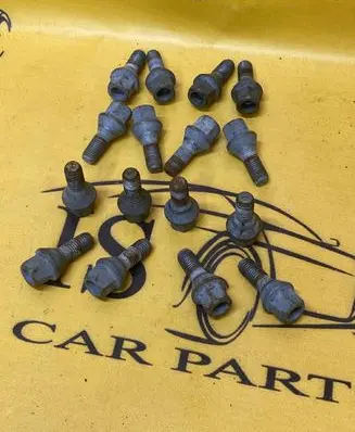 Dacia Sandero II Nuts/bolts M12X125