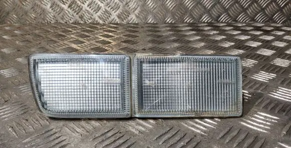 Volkswagen Golf III Front reflector 1H0941777A 858039