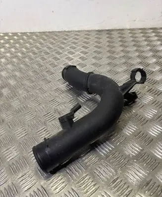 Audi A3 S3 8V Air intake hose/pipe 5Q0145770B 5Q0145770