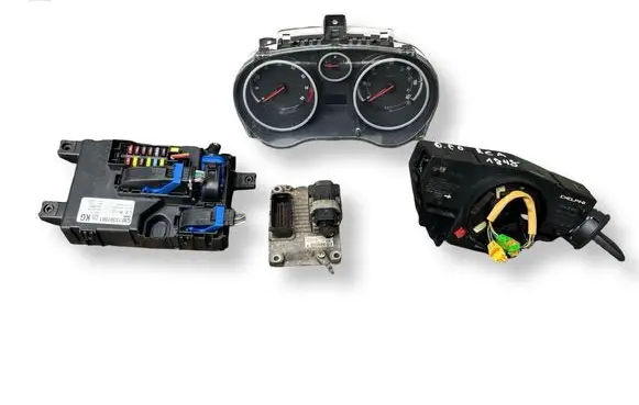 Opel Corsa D Engine ECU kit and lock set 0261208940 55557933