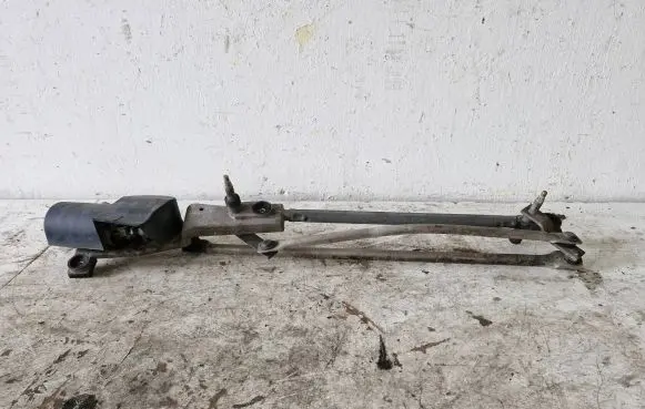 Ford Focus Front wiper linkage and motor