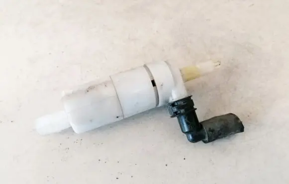 Mercedes-Benz E W211 Windscreen/windshield washer pump