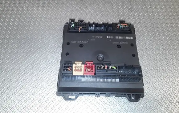 Volkswagen Polo IV 9N3 Comfort/convenience module 6Q1937049D