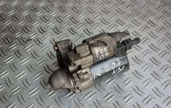 Peugeot 207 Starter motor 7540897 0001106405