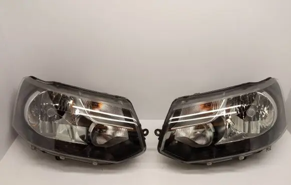 Volkswagen Transporter - Caravelle T5 Headlight/headlamp 7E1941015D 030125430100