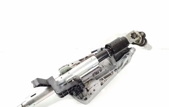 Mercedes-Benz E C207 W207 Steering wheel axle A2044601916 A2044604516