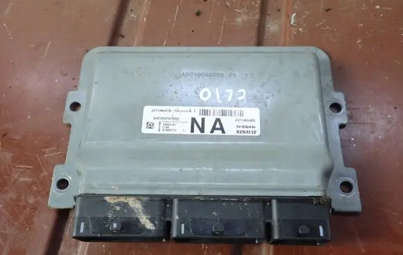 Renault Clio V Engine control unit/module 237106047S