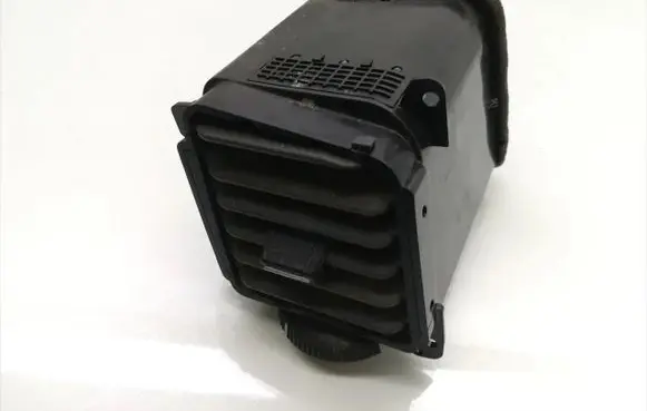 SsangYong Korando Dashboard side air vent grill/cover trim 69630-09900