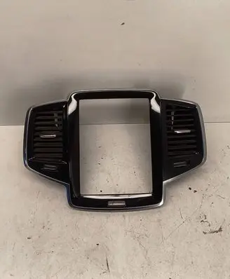 Volvo XC90 Radio/GPS head unit trim 31393583 31651283 31651282