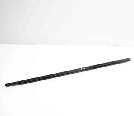 Land Rover Range Rover Evoque L538 Door glass trim 